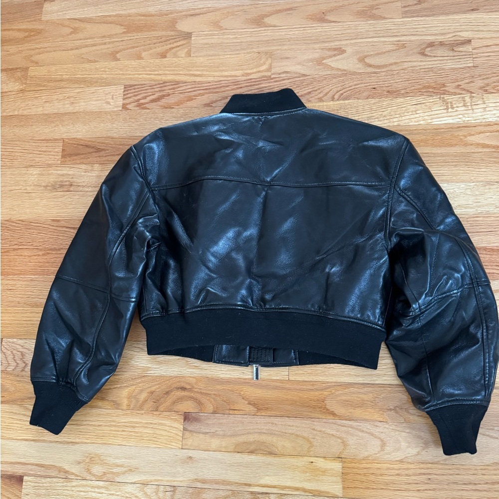 Aritzia Black Vegan Leather Synergy Bomber Jacket CURRENT XS - Picture 5 of 7